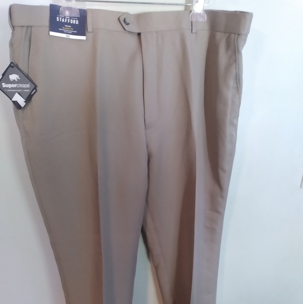 Men's Classic Fit Stafford dress pants